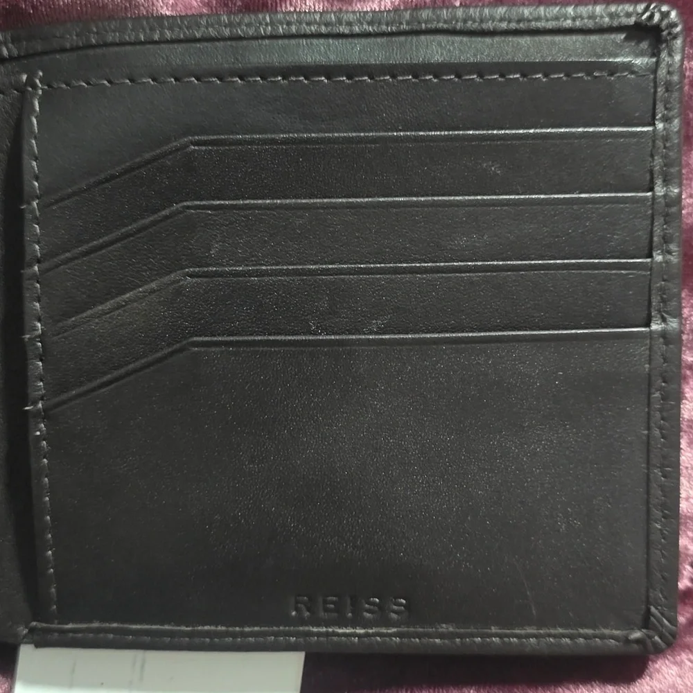 REISS Cabot Leather Wallet, Colour Black, Retail Price $80.00 USD